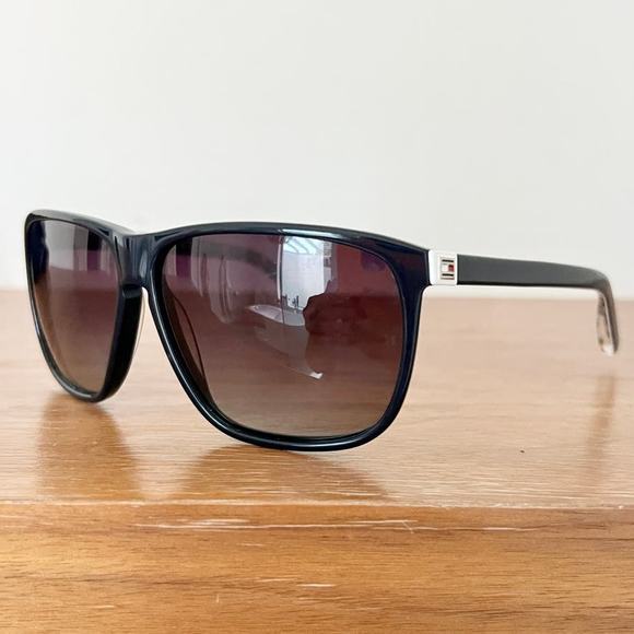 Tommy Hilfiger Square Sunglasses Black Stripes Brown Lens Men's TH 1044/S - Picture 3 of 9